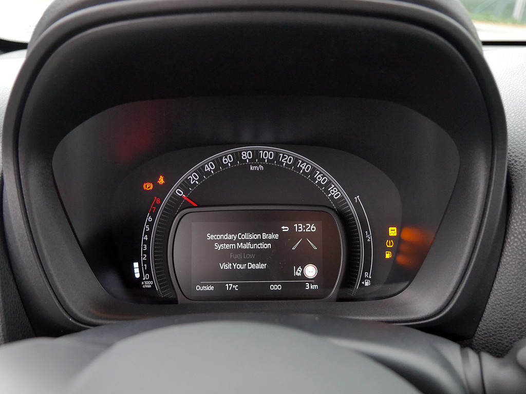 Fahrzeugansicht TOYOTA Aygo X 1.0 Play - Bild 16