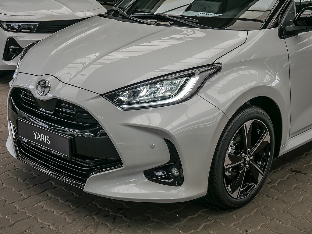 Fahrzeugansicht TOYOTA Yaris Hybrid 1.5 VVT-i Style Plus - Bild 33