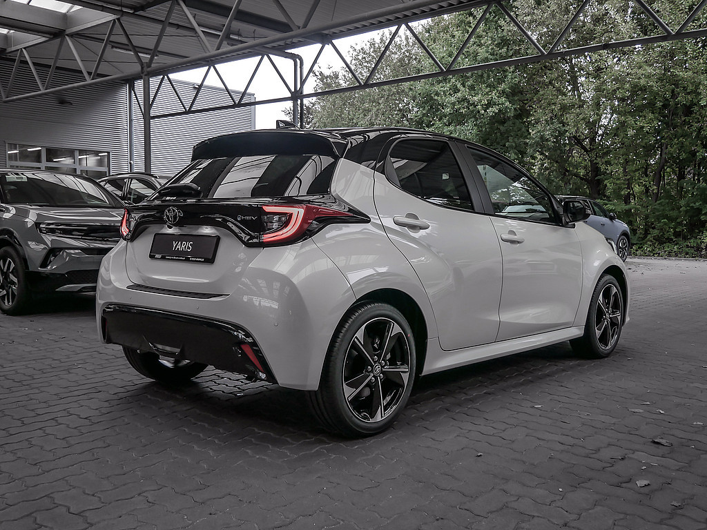 Fahrzeugansicht TOYOTA Yaris Hybrid 1.5 VVT-i Style Plus - Bild 34
