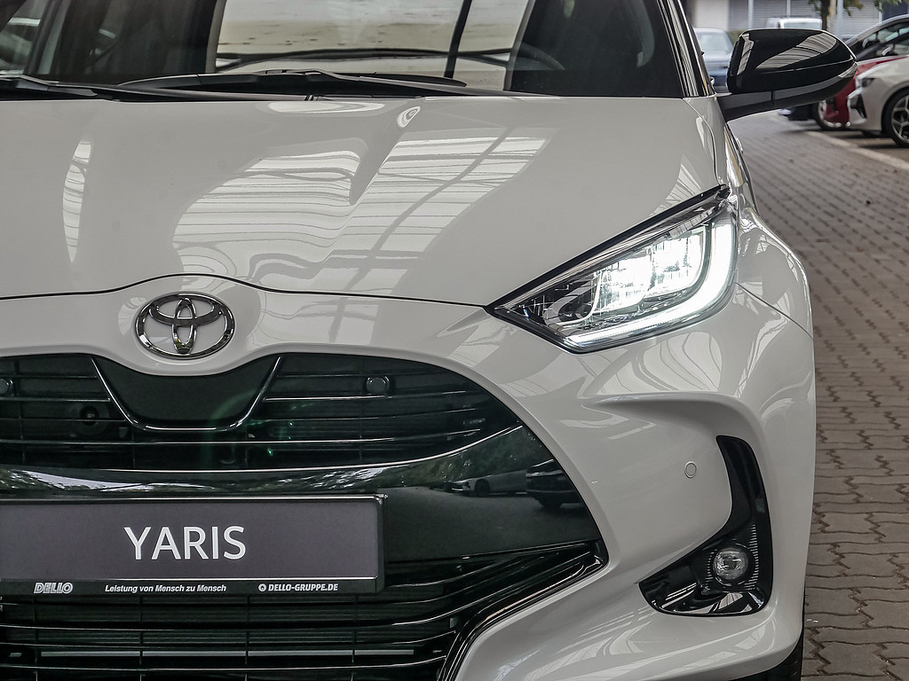 Fahrzeugansicht TOYOTA Yaris Hybrid 1.5 VVT-i Style Plus - Bild 35