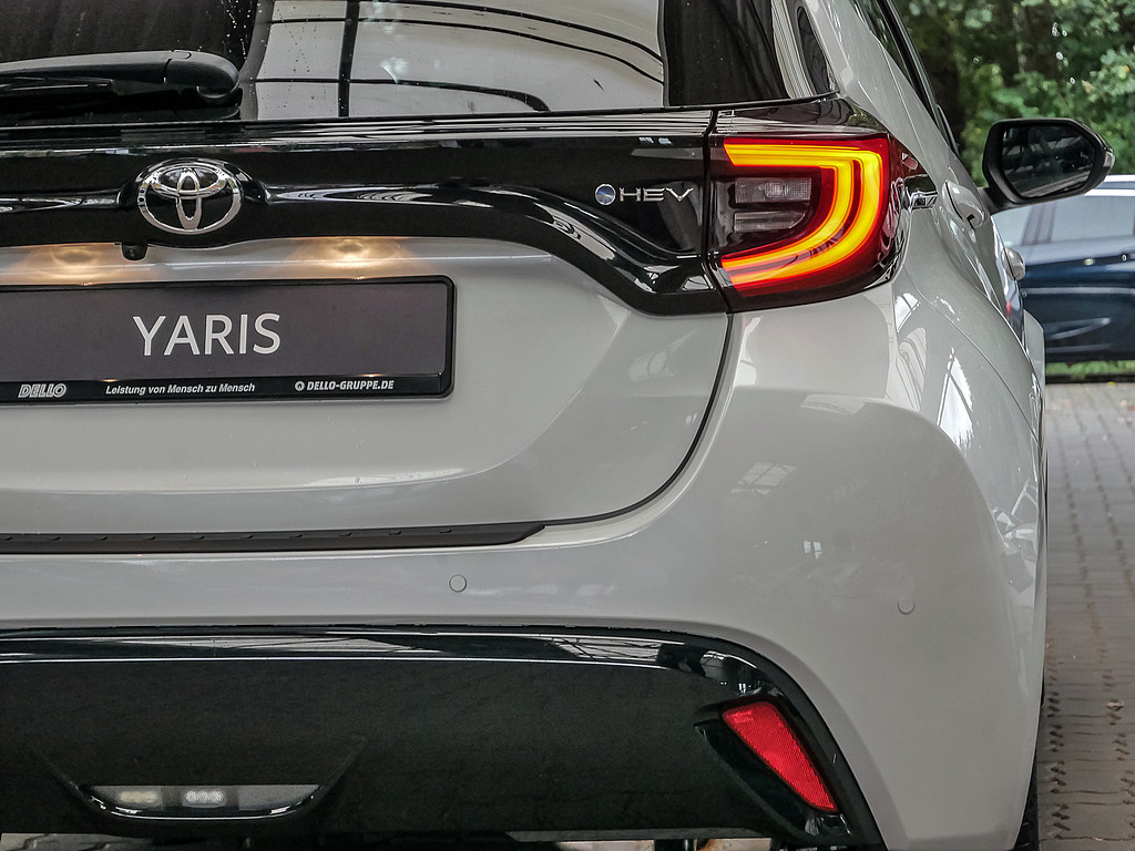 Fahrzeugansicht TOYOTA Yaris Hybrid 1.5 VVT-i Style Plus - Bild 38