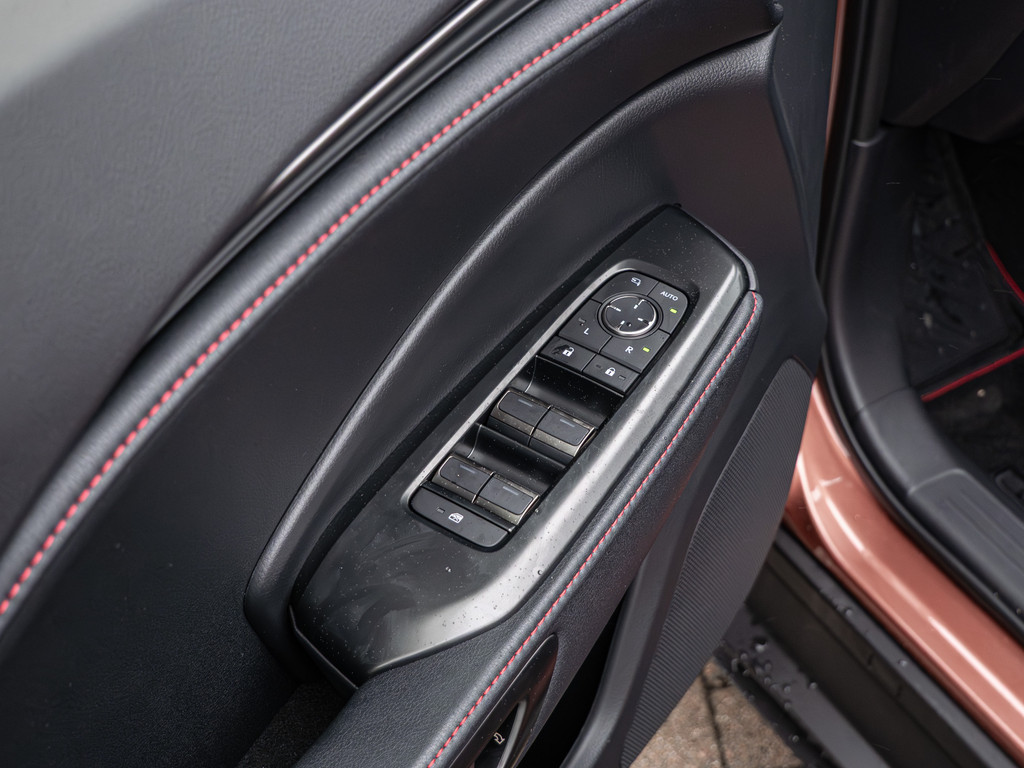 Fahrzeugansicht LEXUS LBX Emotion - Bild 35