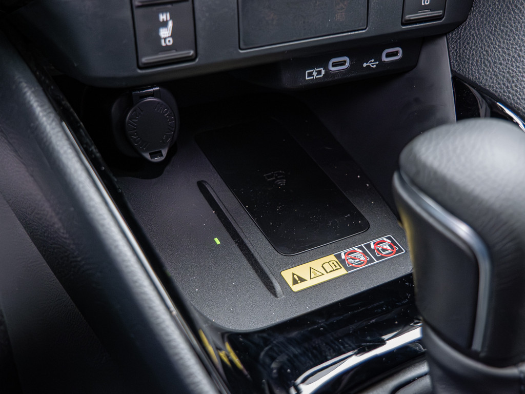 Fahrzeugansicht TOYOTA Yaris Hybrid Style Plus - Bild 21