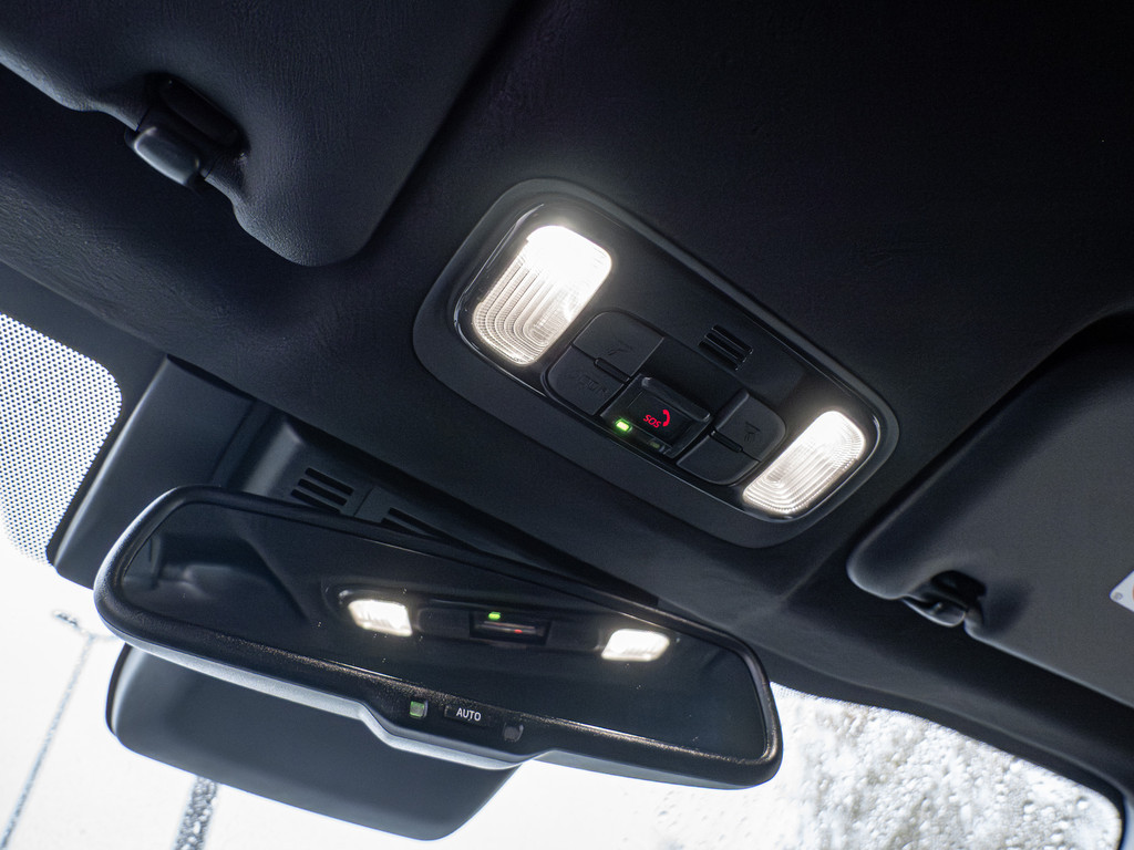 Fahrzeugansicht TOYOTA Yaris Hybrid Style Plus - Bild 26