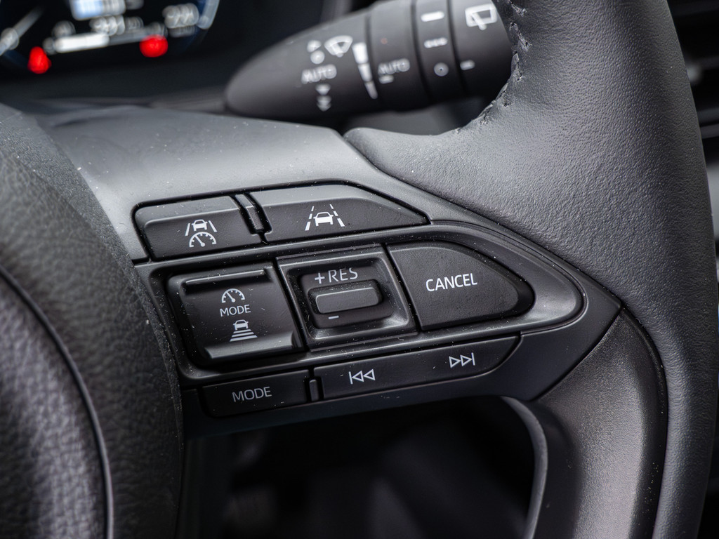 Fahrzeugansicht TOYOTA Yaris Hybrid Style Plus - Bild 31