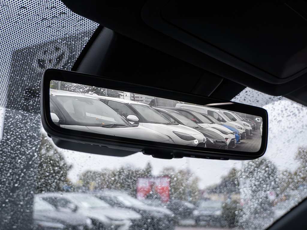 Fahrzeugansicht TOYOTA RAV4 2.5 Plug-in Hybrid 4x4 - Bild 26