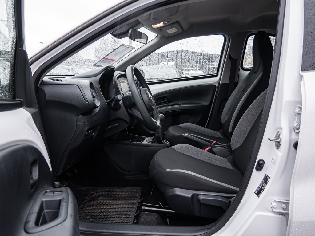 Fahrzeugansicht TOYOTA Aygo X 1.0 - Bild 3