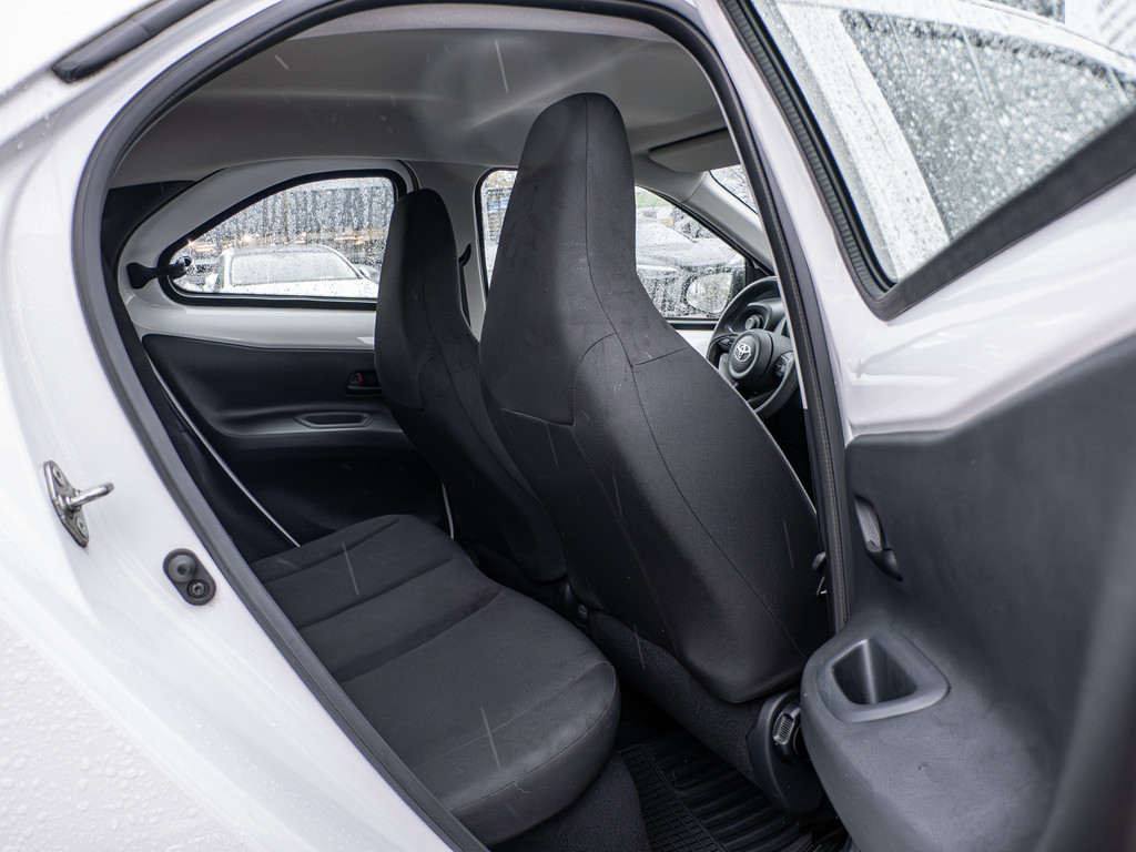 Fahrzeugansicht TOYOTA Aygo X 1.0 - Bild 5