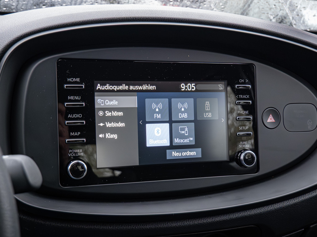 Fahrzeugansicht TOYOTA Aygo X 1.0 - Bild 9