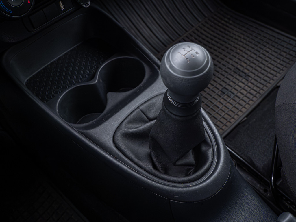 Fahrzeugansicht TOYOTA Aygo X 1.0 - Bild 14