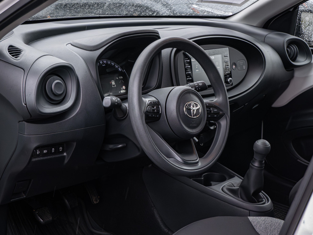 Fahrzeugansicht TOYOTA Aygo X 1.0 - Bild 25