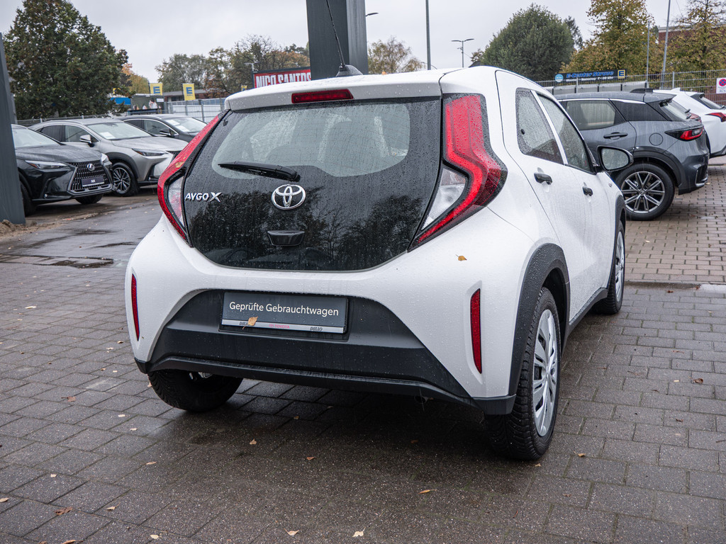 Fahrzeugansicht TOYOTA Aygo X 1.0 - Bild 31
