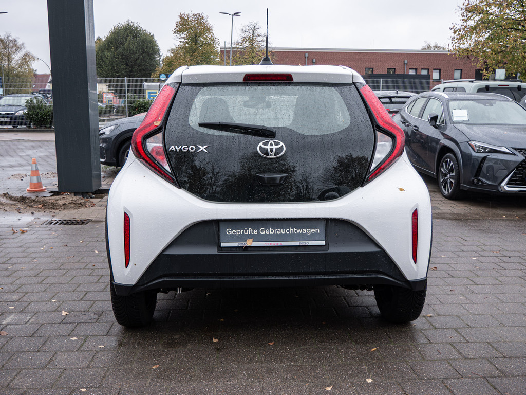 Fahrzeugansicht TOYOTA Aygo X 1.0 - Bild 33