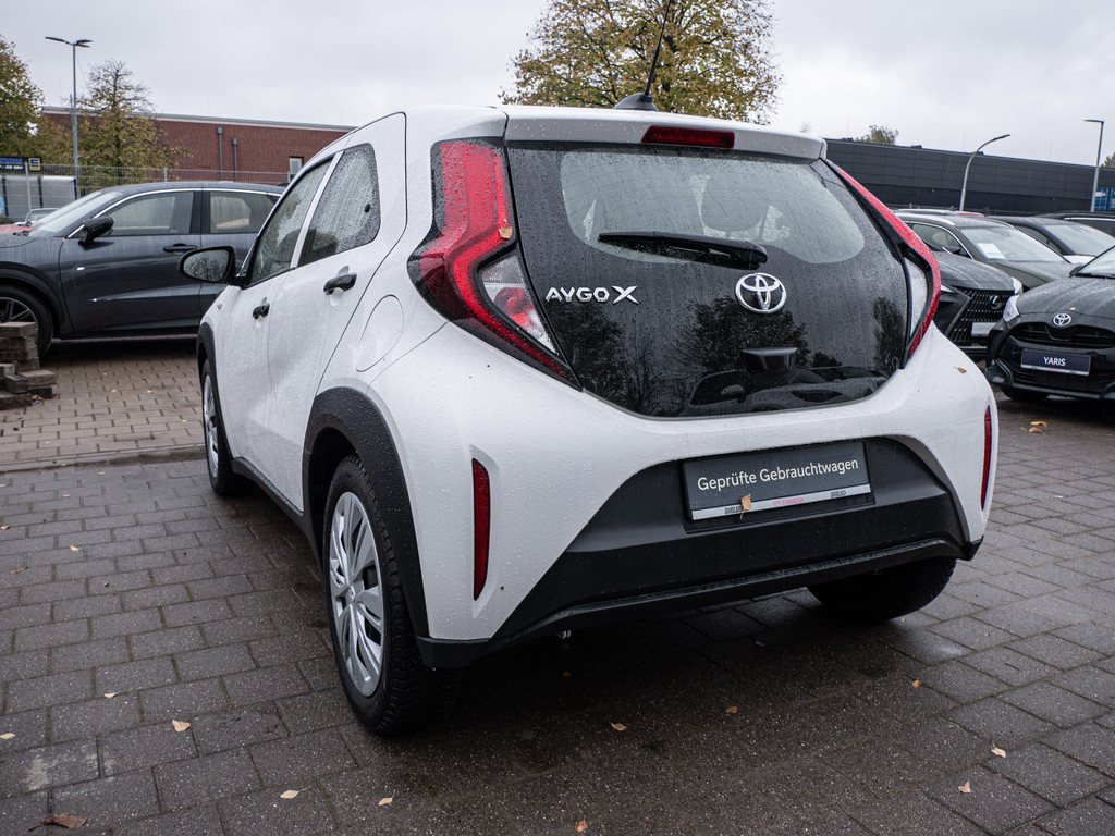 Fahrzeugansicht TOYOTA Aygo X 1.0 - Bild 34