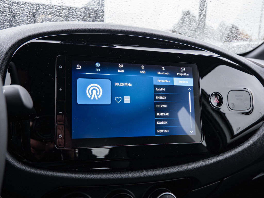 Fahrzeugansicht TOYOTA Aygo X 1.0 Play - Bild 9