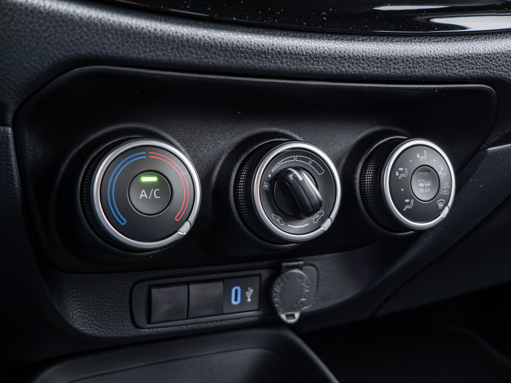 Fahrzeugansicht TOYOTA Aygo X 1.0 Play - Bild 13