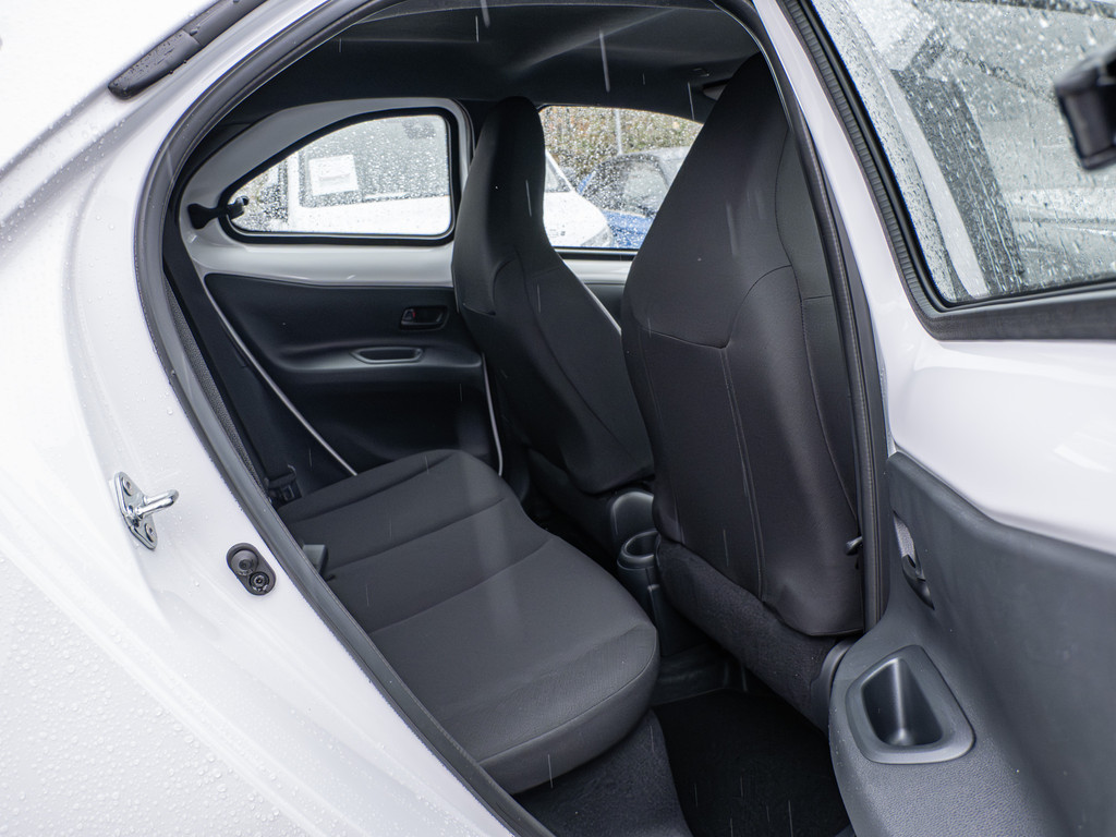 Fahrzeugansicht TOYOTA Aygo X 1.0 Play - Bild 35