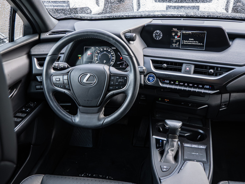 Fahrzeugansicht LEXUS UX 250 h Style+ - Bild 6