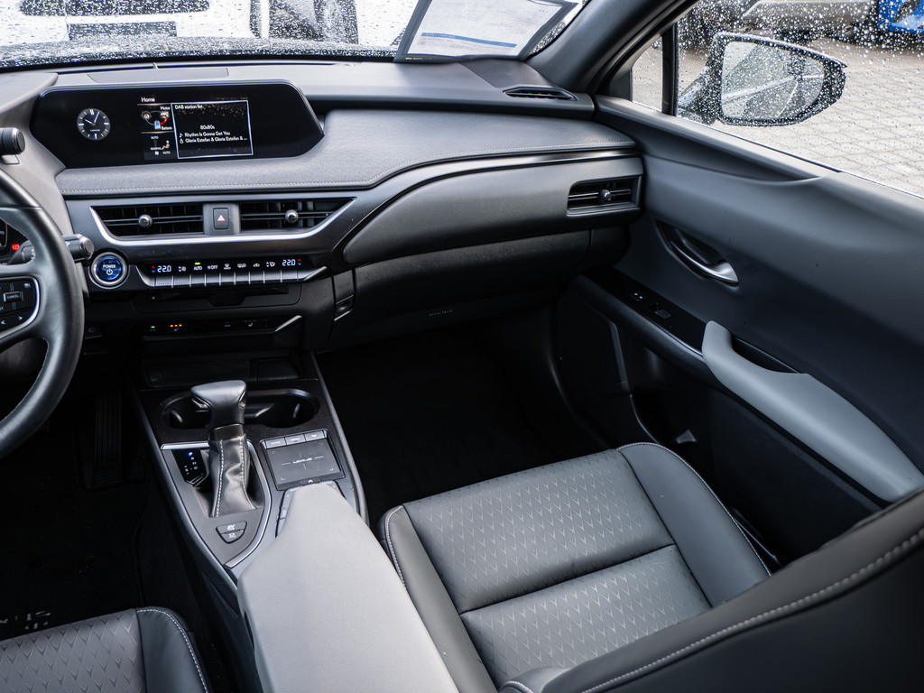 Fahrzeugansicht LEXUS UX 250 h Style+ - Bild 7