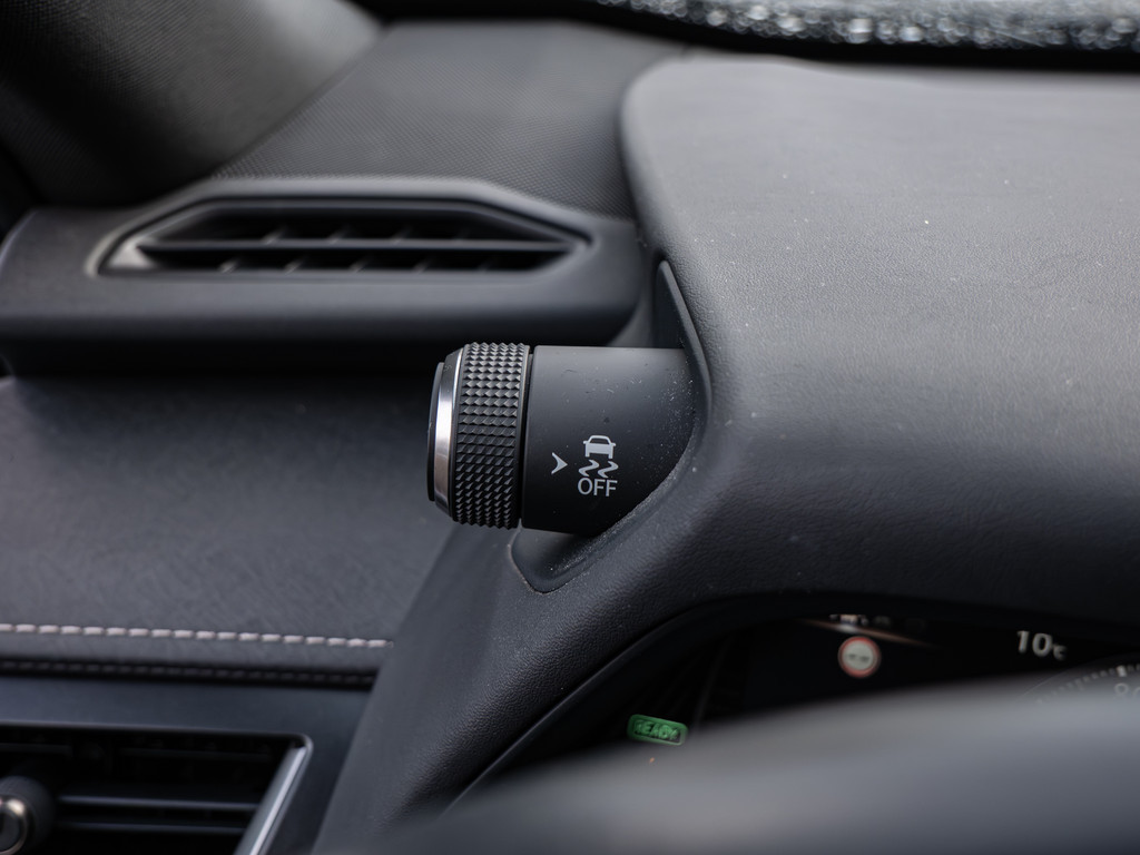 Fahrzeugansicht LEXUS UX 250 h Style+ - Bild 24