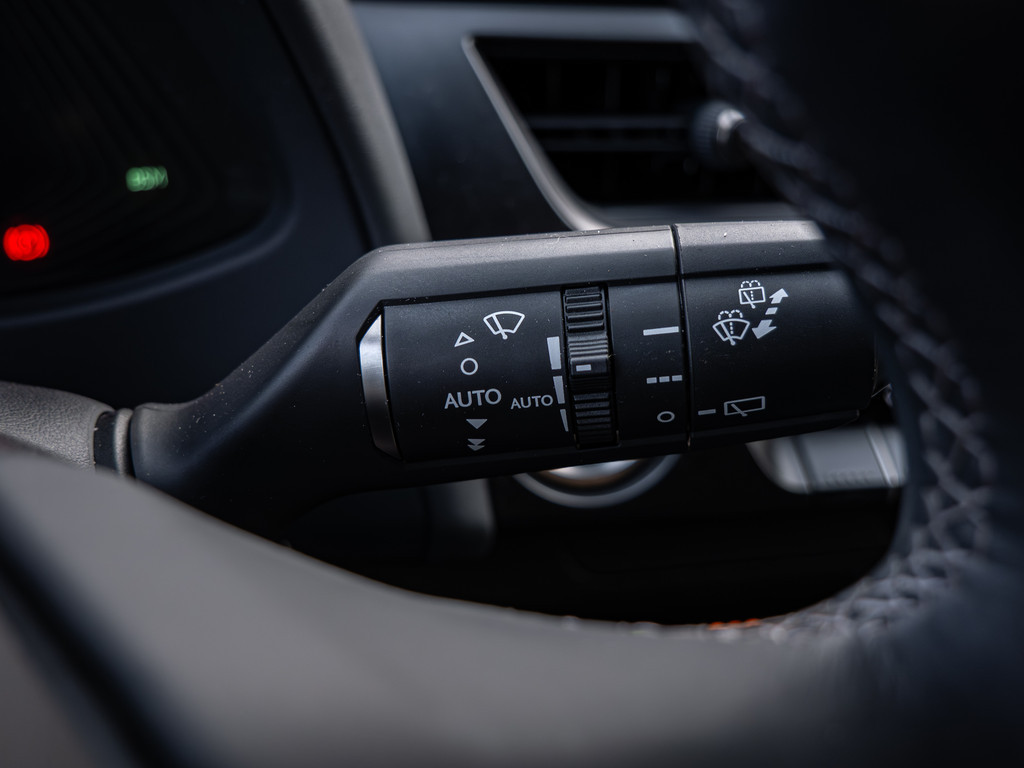 Fahrzeugansicht LEXUS UX 250 h Style+ - Bild 26