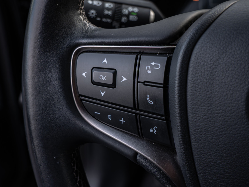 Fahrzeugansicht LEXUS UX 250 h Style+ - Bild 29