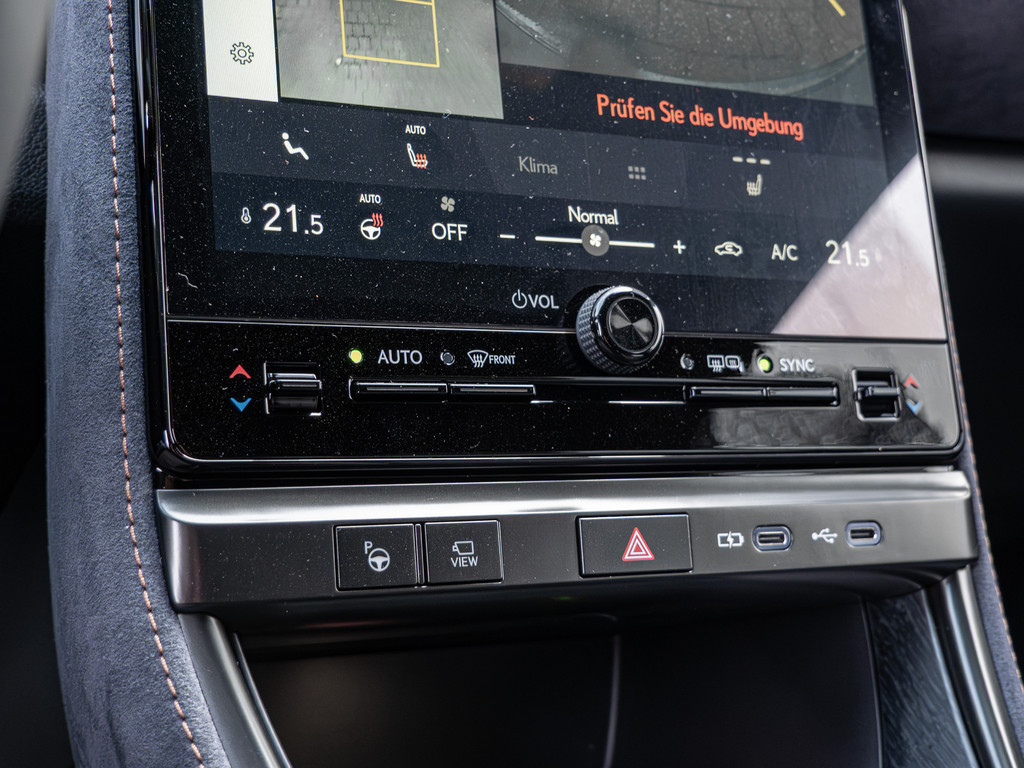 Fahrzeugansicht LEXUS LBX Cool - Bild 19