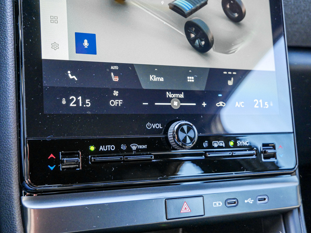 Fahrzeugansicht LEXUS LBX Base - Bild 17