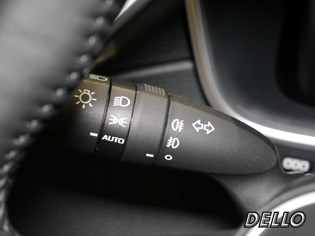 Fahrzeugansicht TOYOTA Corolla Cross 2.0 Hybrid - Bild 31