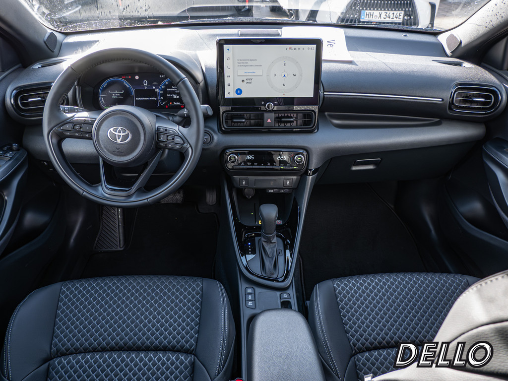 Fahrzeugansicht TOYOTA Yaris 1.5 Hybrid Style Plus - Bild 5