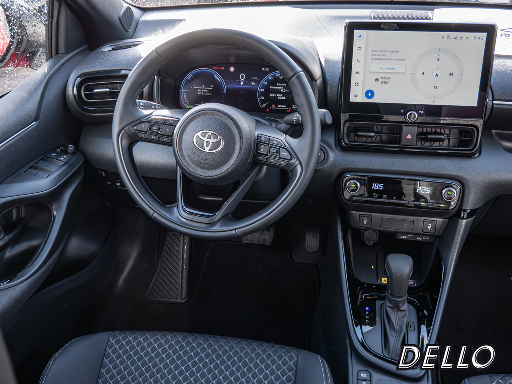 Fahrzeugansicht TOYOTA Yaris 1.5 Hybrid Style Plus - Bild 6