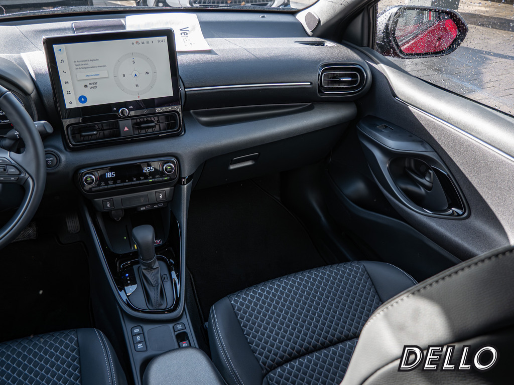 Fahrzeugansicht TOYOTA Yaris 1.5 Hybrid Style Plus - Bild 7