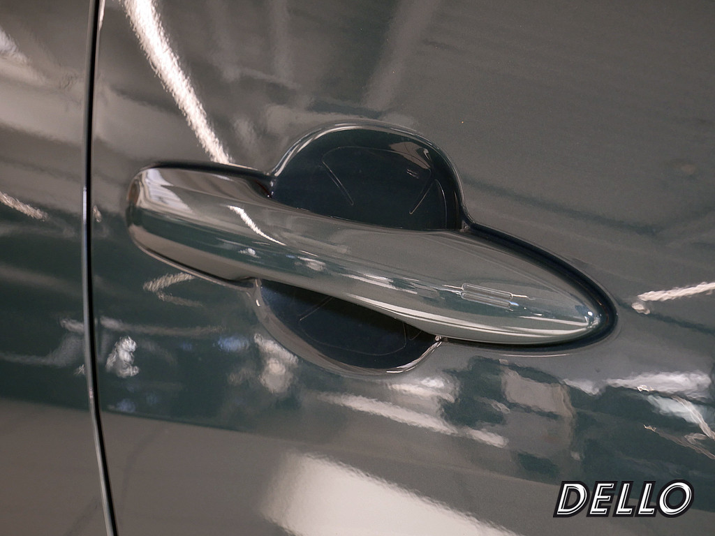 Fahrzeugansicht TOYOTA Yaris Hybrid 1.5 VVT-i Style Plus - Bild 6