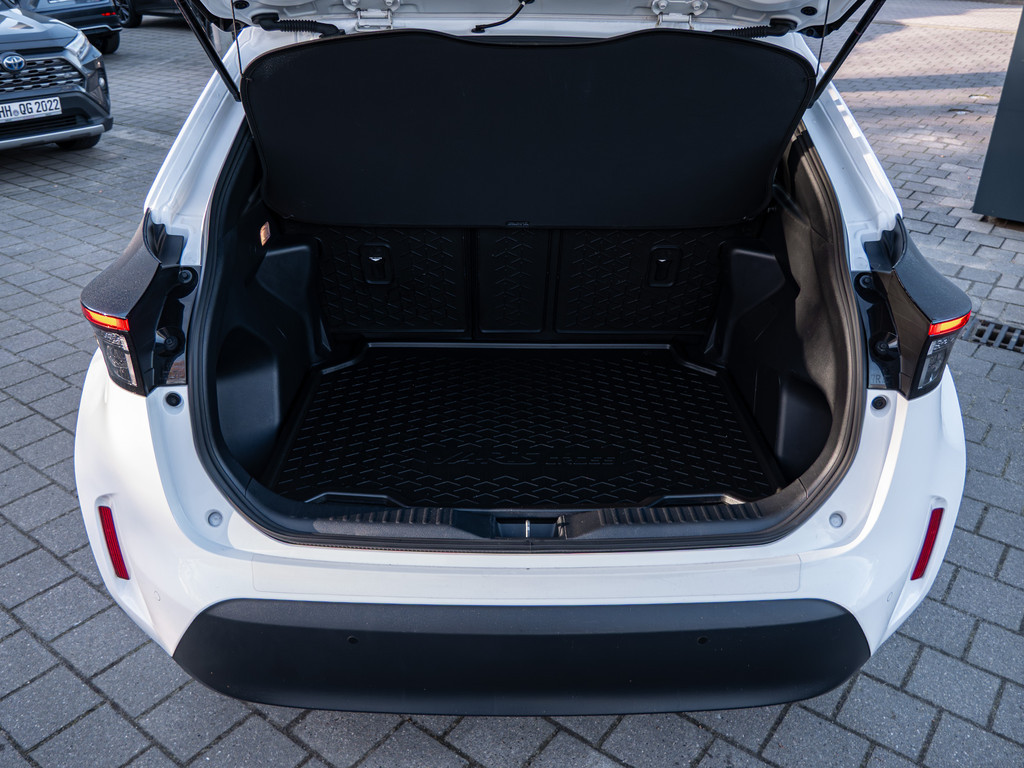 Fahrzeugansicht TOYOTA Yaris Cross Hybrid Team D - Bild 13