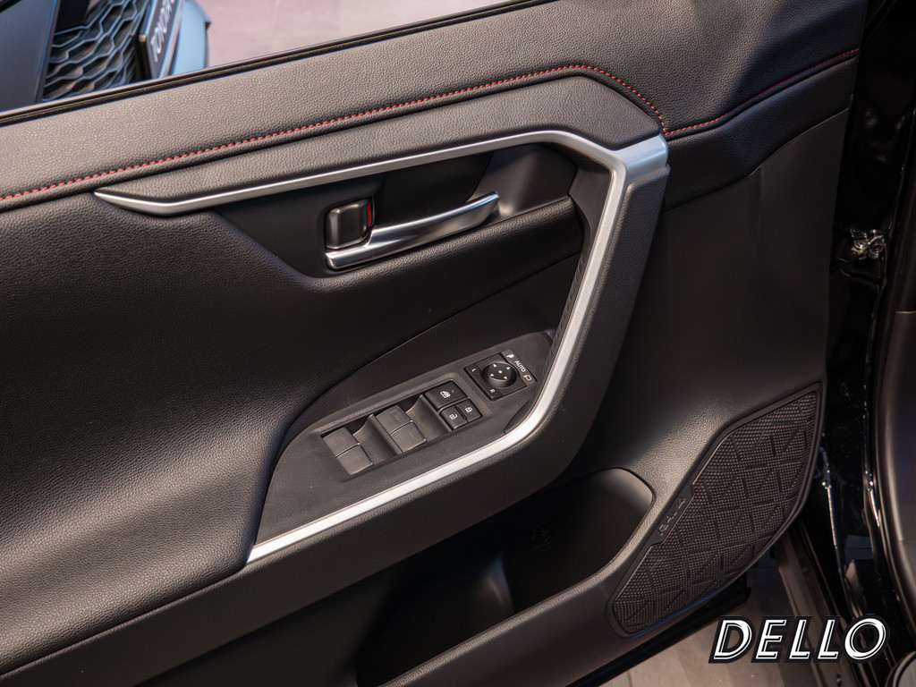 Fahrzeugansicht TOYOTA RAV4 2.5 Plug-in Hybrid 4x4 Teamplayer - Bild 39