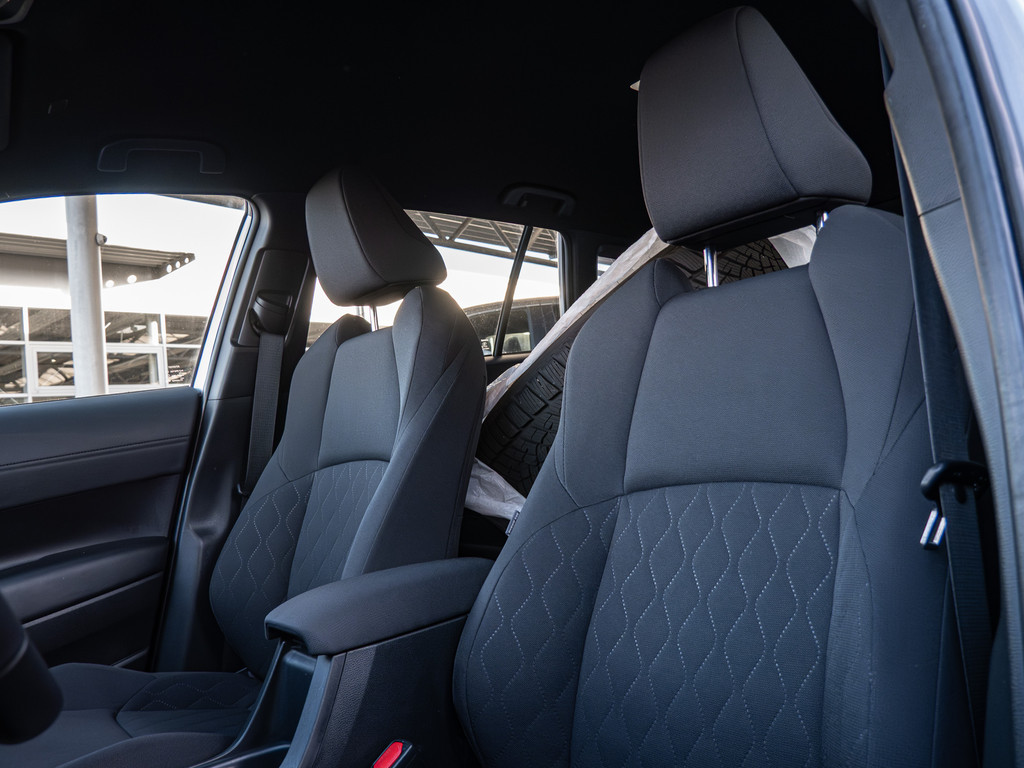 Fahrzeugansicht TOYOTA Corolla Cross 2.0 VVT-i Hybrid Team Deutschland - Bild 36