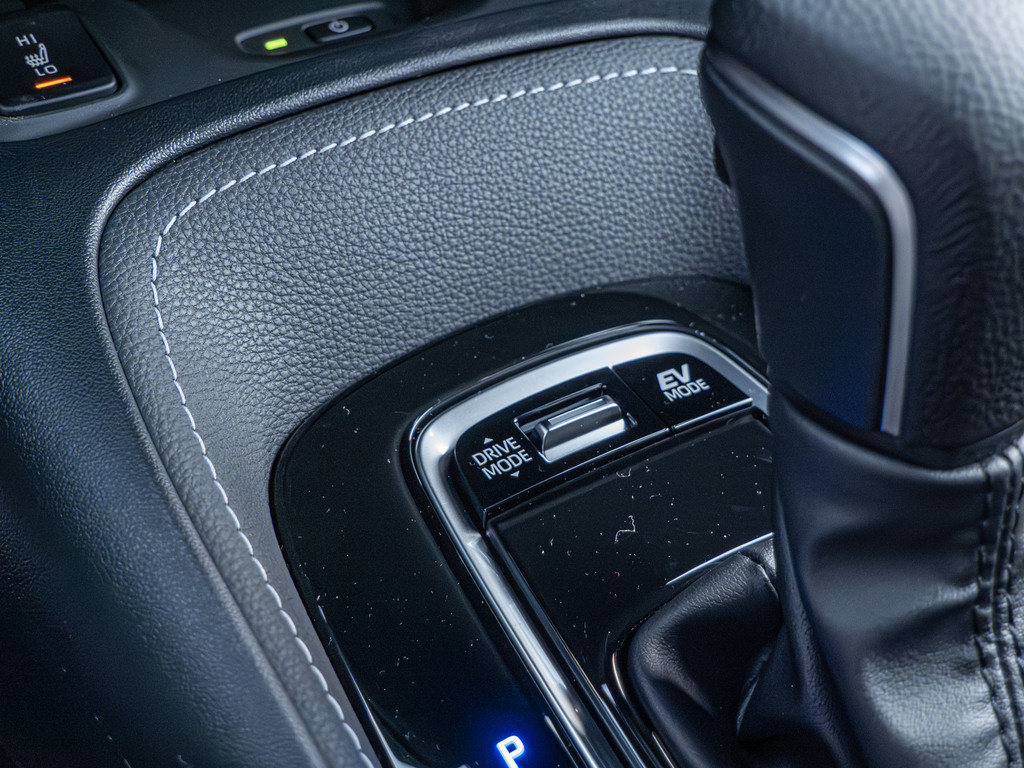 Fahrzeugansicht TOYOTA Corolla Touring Sports 2.0 Hybrid Teamplayer - Bild 19