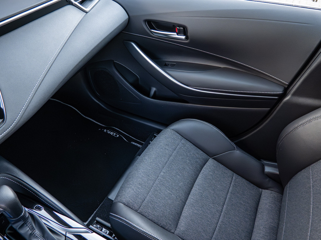 Fahrzeugansicht TOYOTA Corolla Touring Sports 2.0 Hybrid Teamplayer - Bild 21