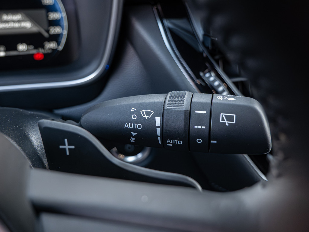 Fahrzeugansicht TOYOTA Corolla Touring Sports 2.0 Hybrid Teamplayer - Bild 26