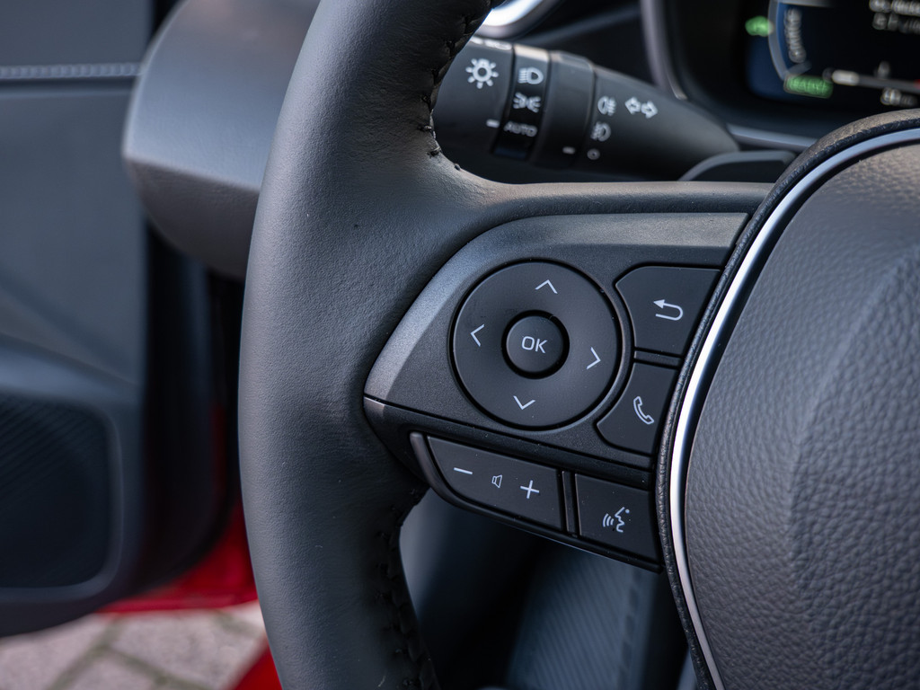 Fahrzeugansicht TOYOTA Corolla Touring Sports 2.0 Hybrid Teamplayer - Bild 29