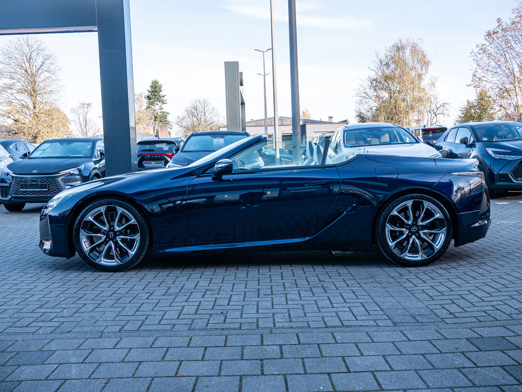 Fahrzeugansicht LEXUS LC 500 Cabrio Bespoke Build - Bild 3