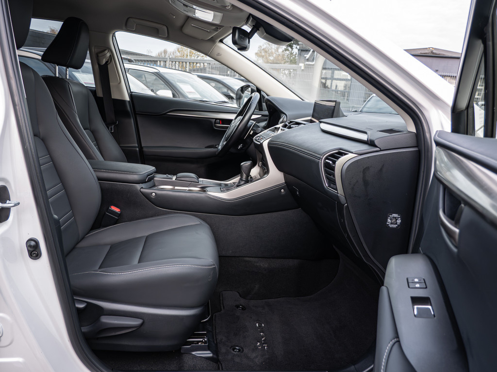 Fahrzeugansicht LEXUS NX 300h Style Edition - Bild 3