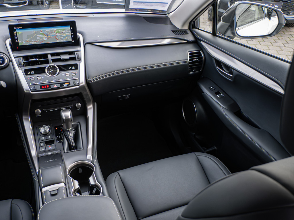 Fahrzeugansicht LEXUS NX 300h Style Edition - Bild 7