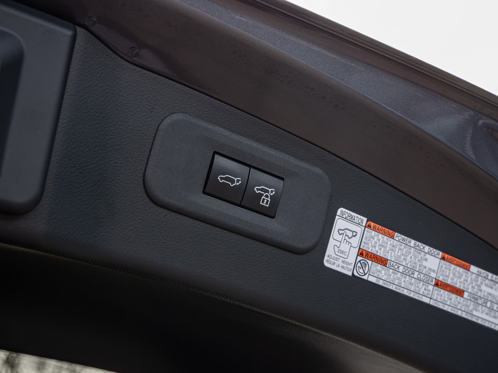 Fahrzeugansicht LEXUS NX 450h + Executive - Bild 11