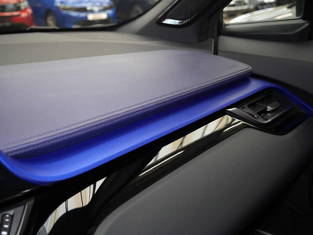 Fahrzeugansicht TOYOTA C-HR 2.0 Hybrid Style Selection - Bild 24