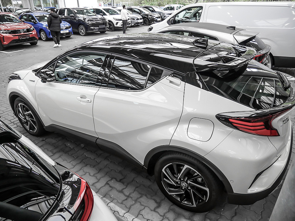 Fahrzeugansicht TOYOTA C-HR 2.0 Hybrid Style Selection - Bild 37