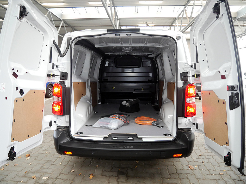 Fahrzeugansicht TOYOTA Proace L2 Kasten Electric Meister - Bild 4