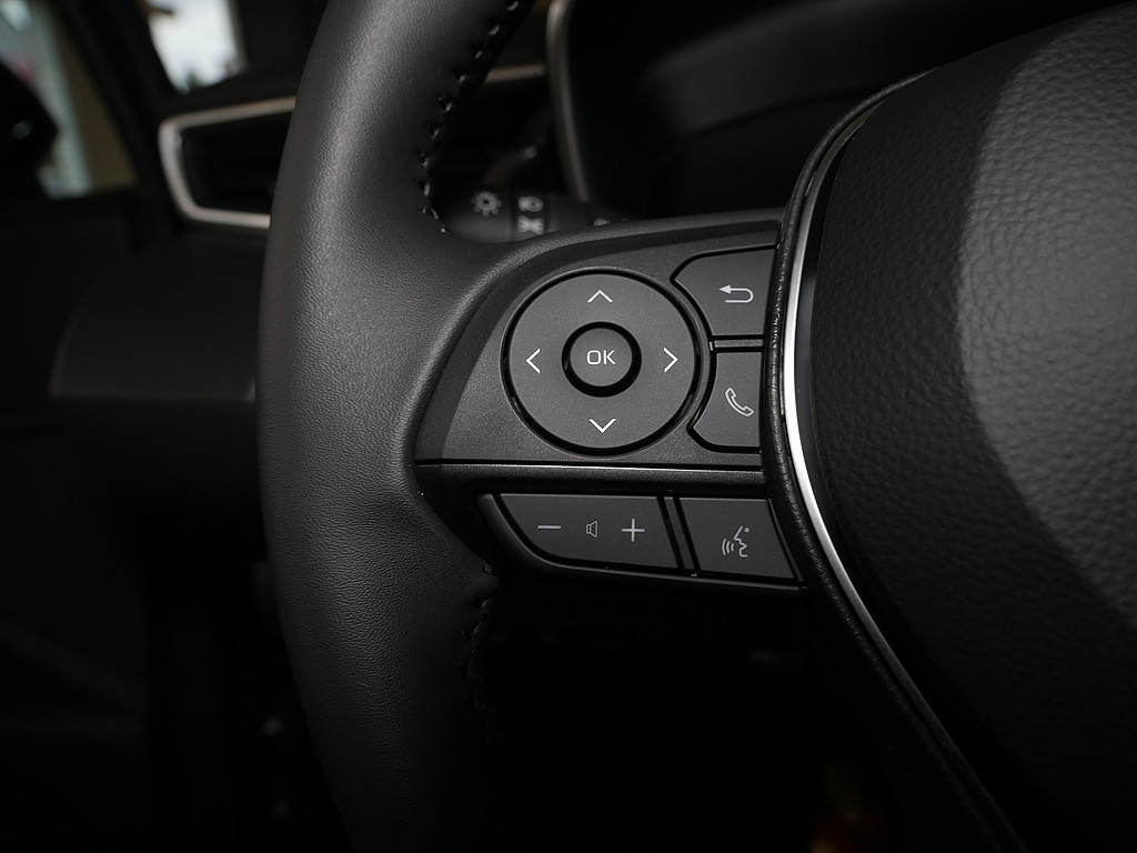 Fahrzeugansicht TOYOTA Corolla Touring Sports 2.0 Hybrid Teamplayer - Bild 25