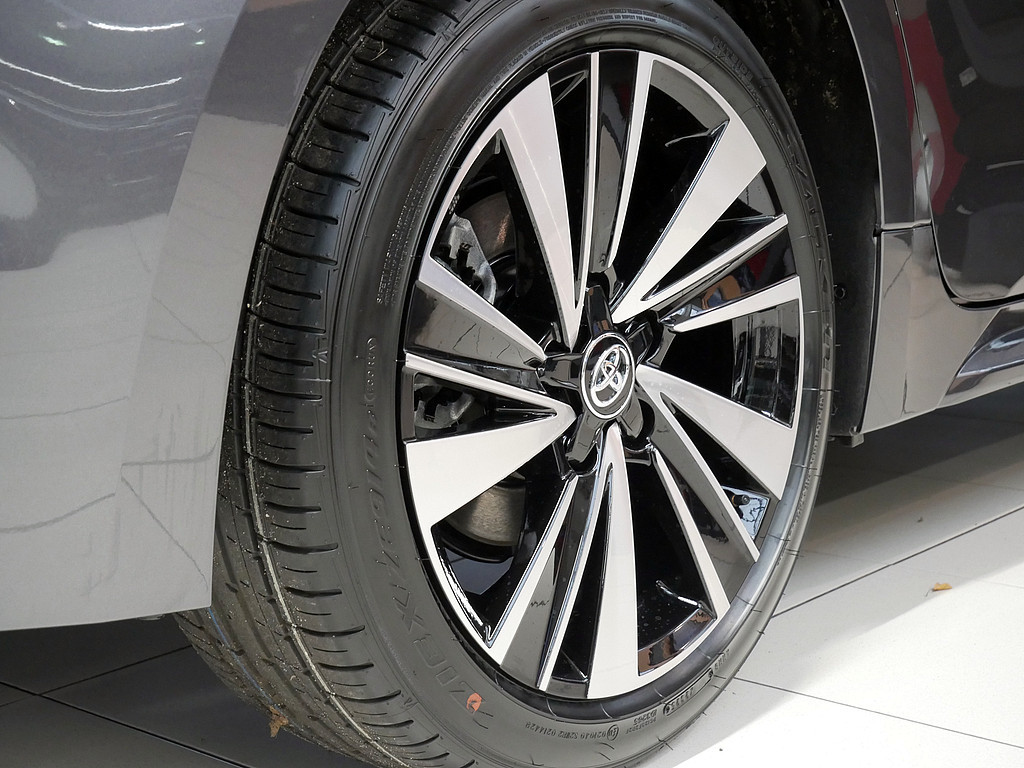 Fahrzeugansicht TOYOTA Corolla Touring Sports 2.0 Hybrid Teamplayer - Bild 40