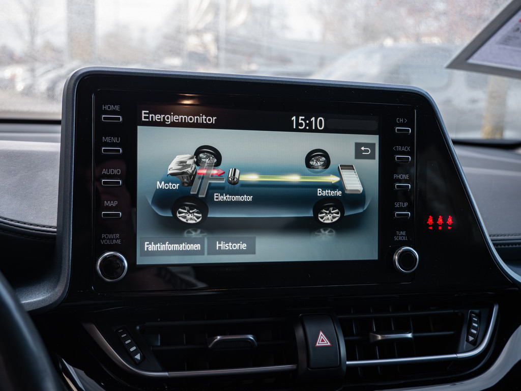 Fahrzeugansicht TOYOTA C-HR 2.0 Hybrid Team D - Bild 18